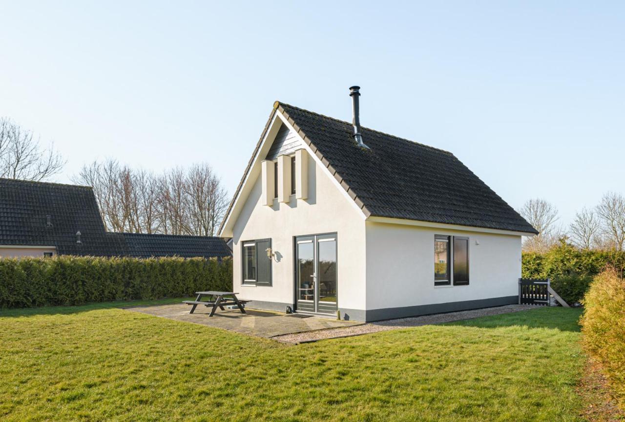 Villa The Frisian Beach House met Scandinavische barrel sauna Tzummarum Exterior foto