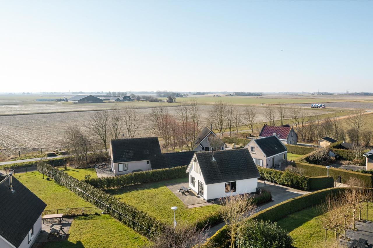 Villa The Frisian Beach House met Scandinavische barrel sauna Tzummarum Exterior foto