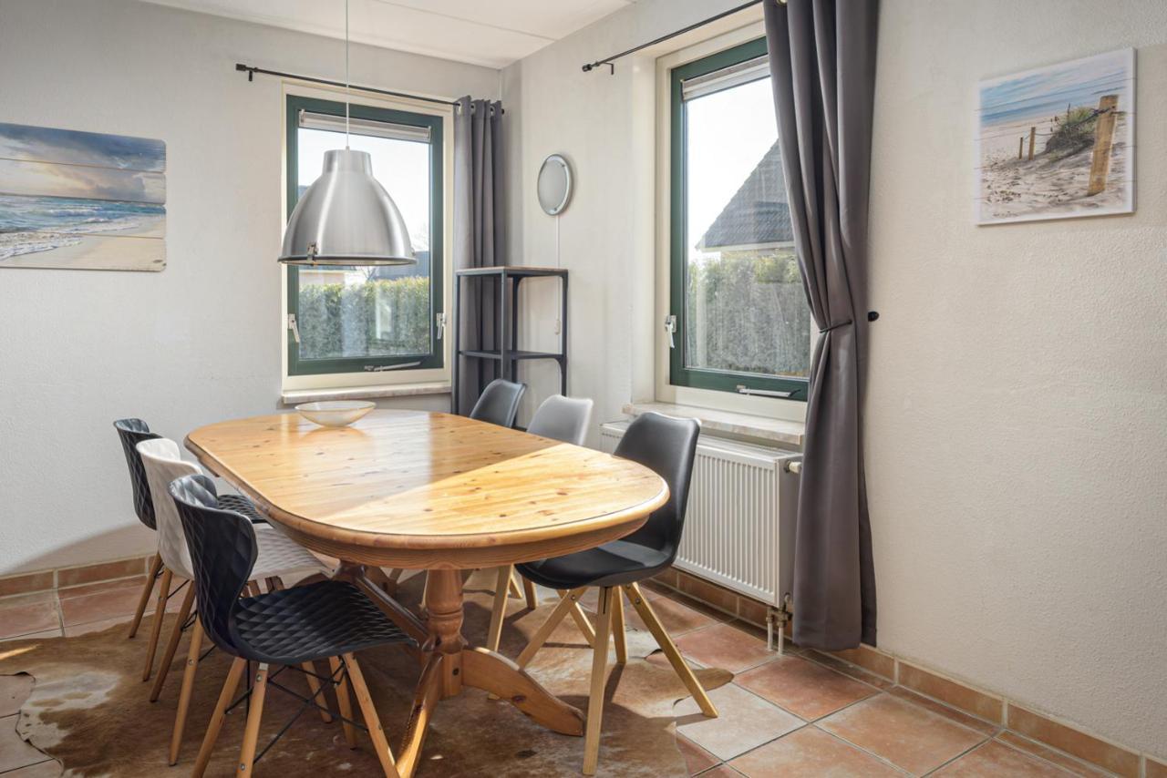 Villa The Frisian Beach House met Scandinavische barrel sauna Tzummarum Exterior foto
