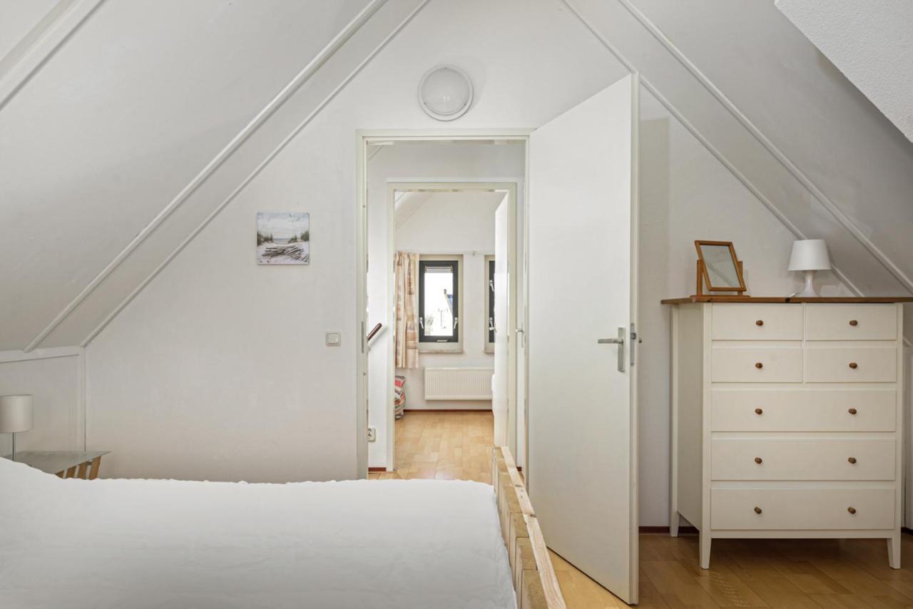 Villa The Frisian Beach House met Scandinavische barrel sauna Tzummarum Exterior foto